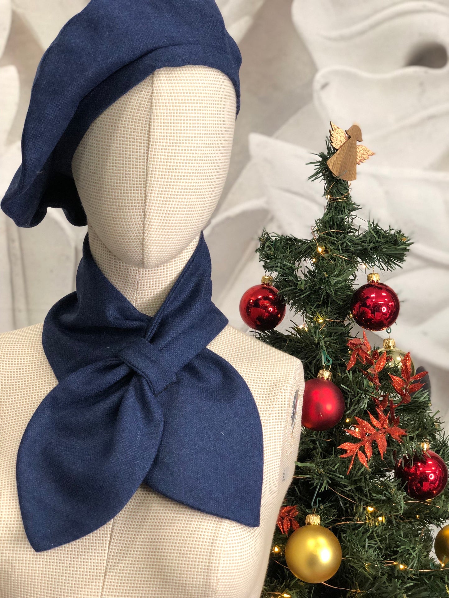 Coordinato Basco + Sciarpina in lana blu aperto