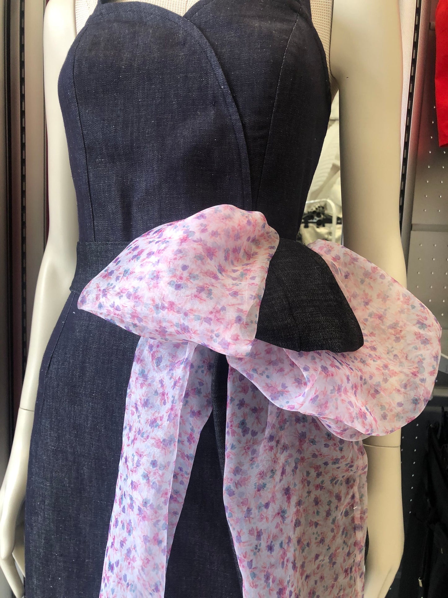 Abito Marilyn in jeans ed organza