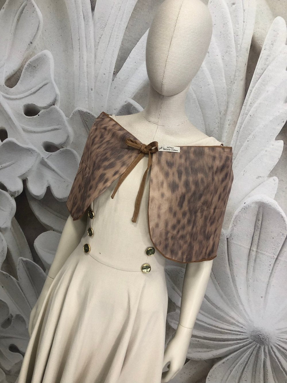 abito a ruota panna con mantellina double lato leopardato