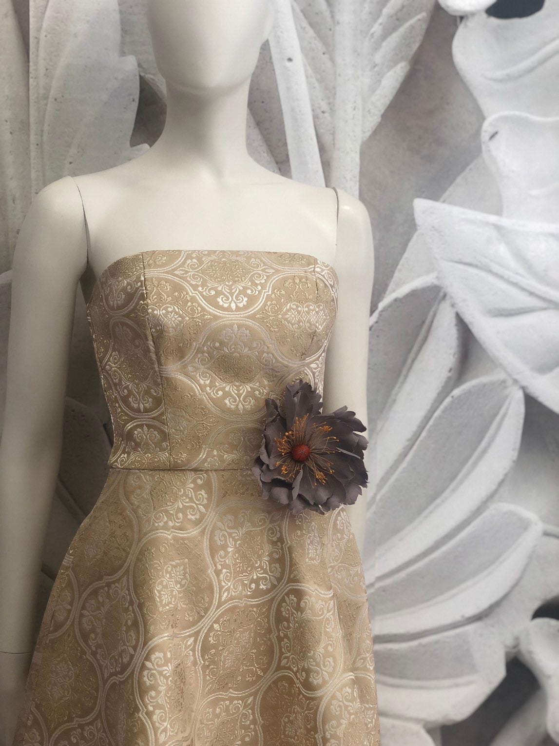 Abito midi mezzaruota Kelly in broccato