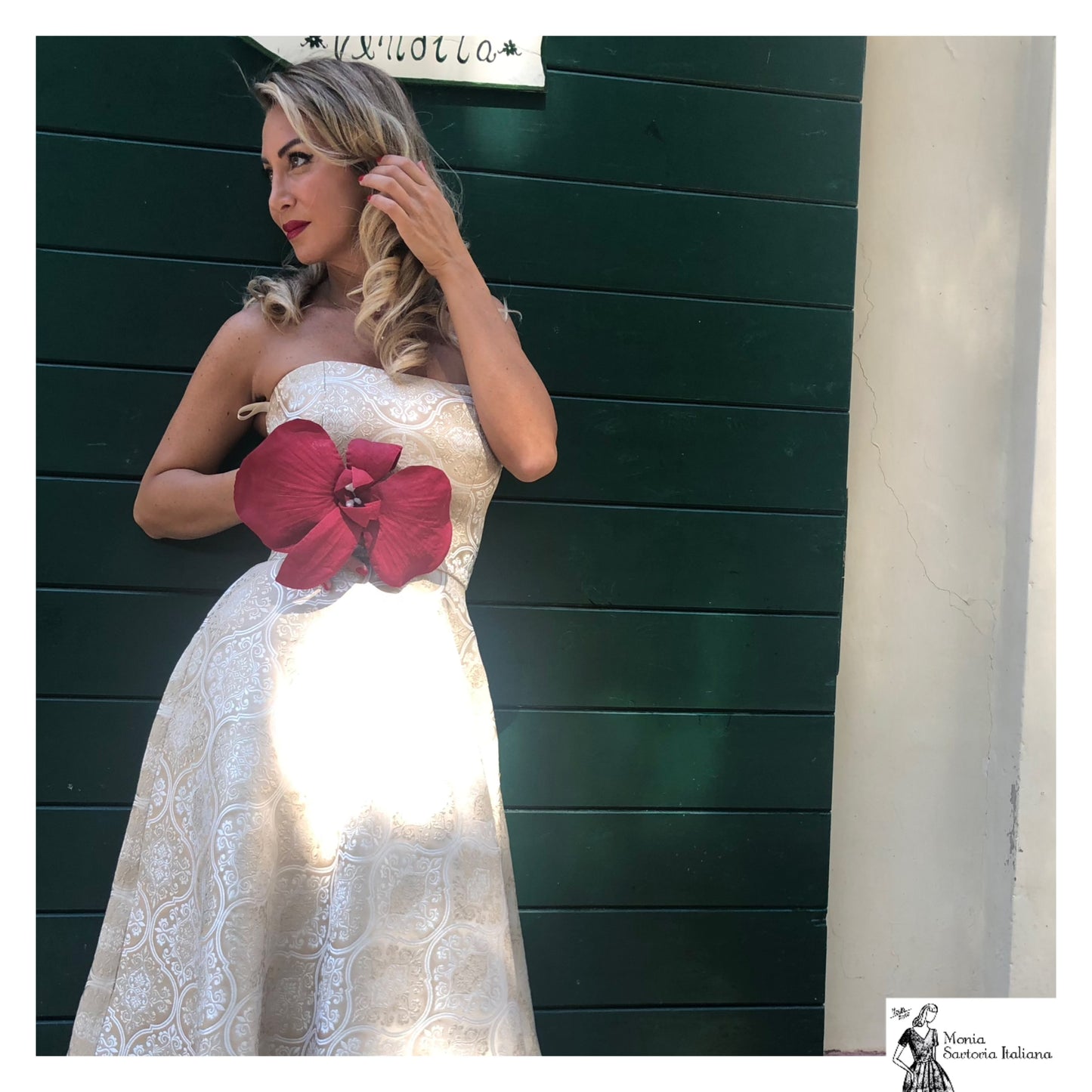Abito midi mezzaruota Kelly in broccato