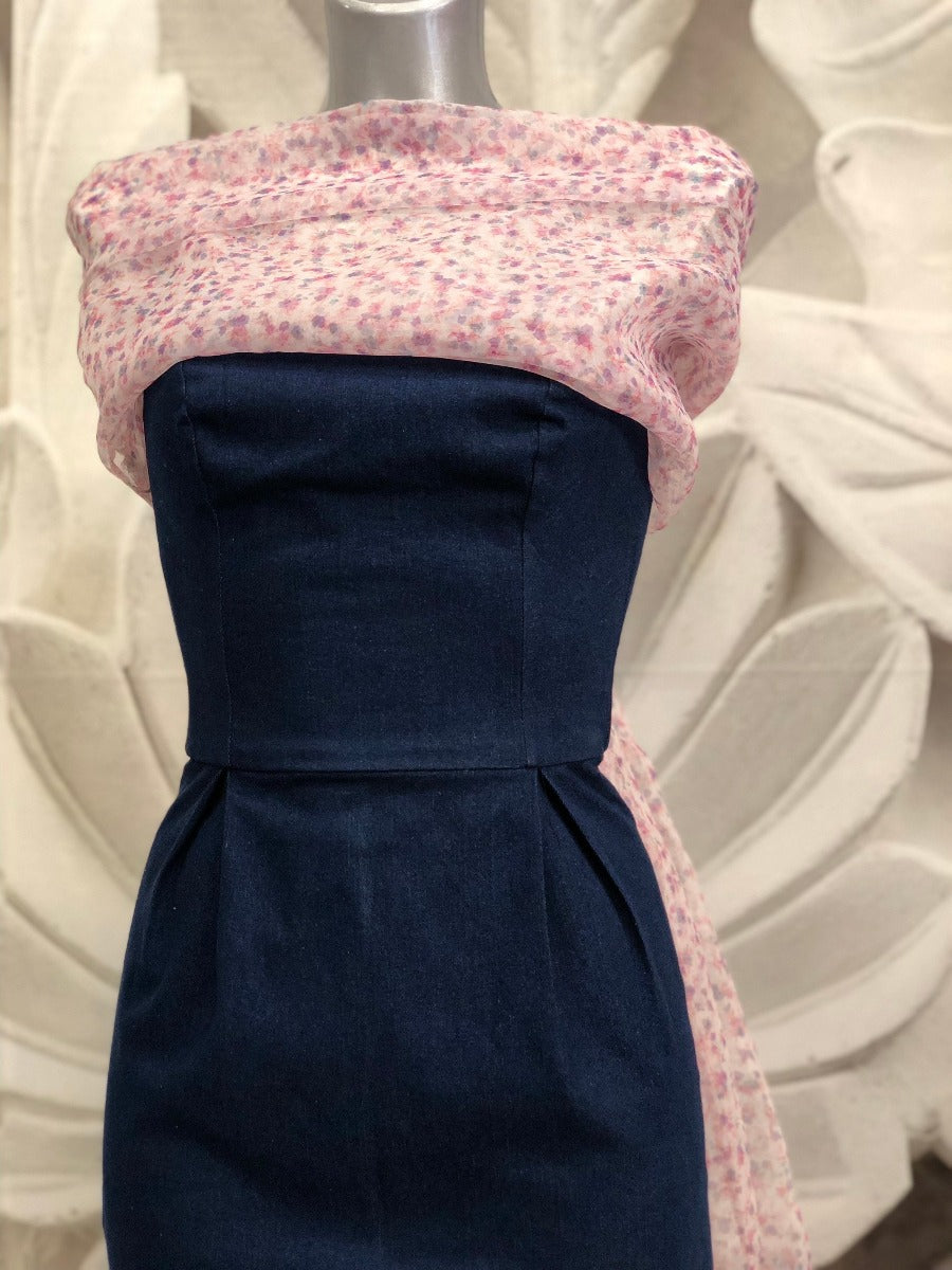 Abito lungo Bianca in denim e stola in organza su misura