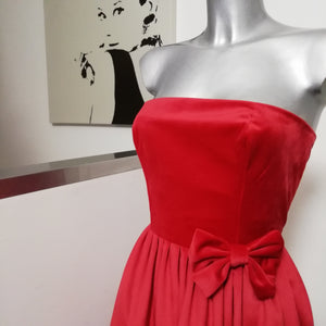 Abito Audrey in velluto vintagestyle anni 50 su misura