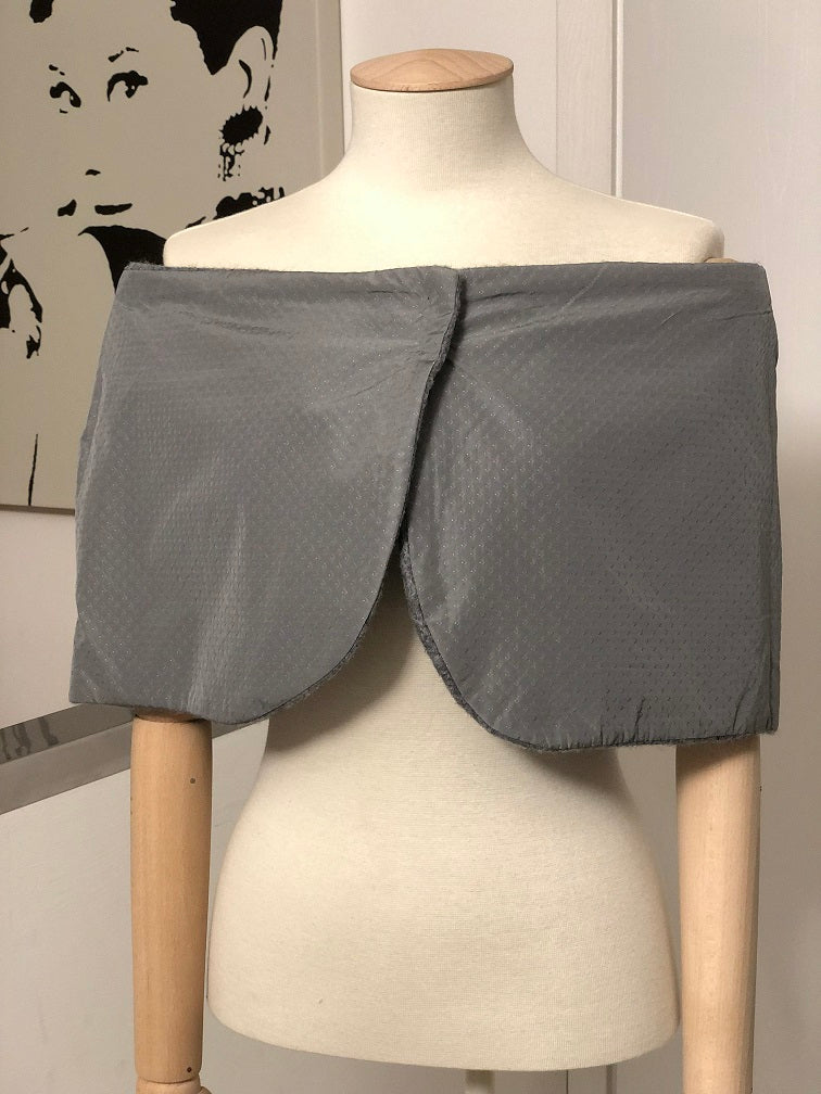 MANTELLINA PARIS in lana grigio chiaro