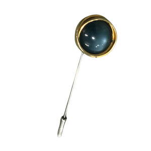 Spilla realizzata con bottone vintage
